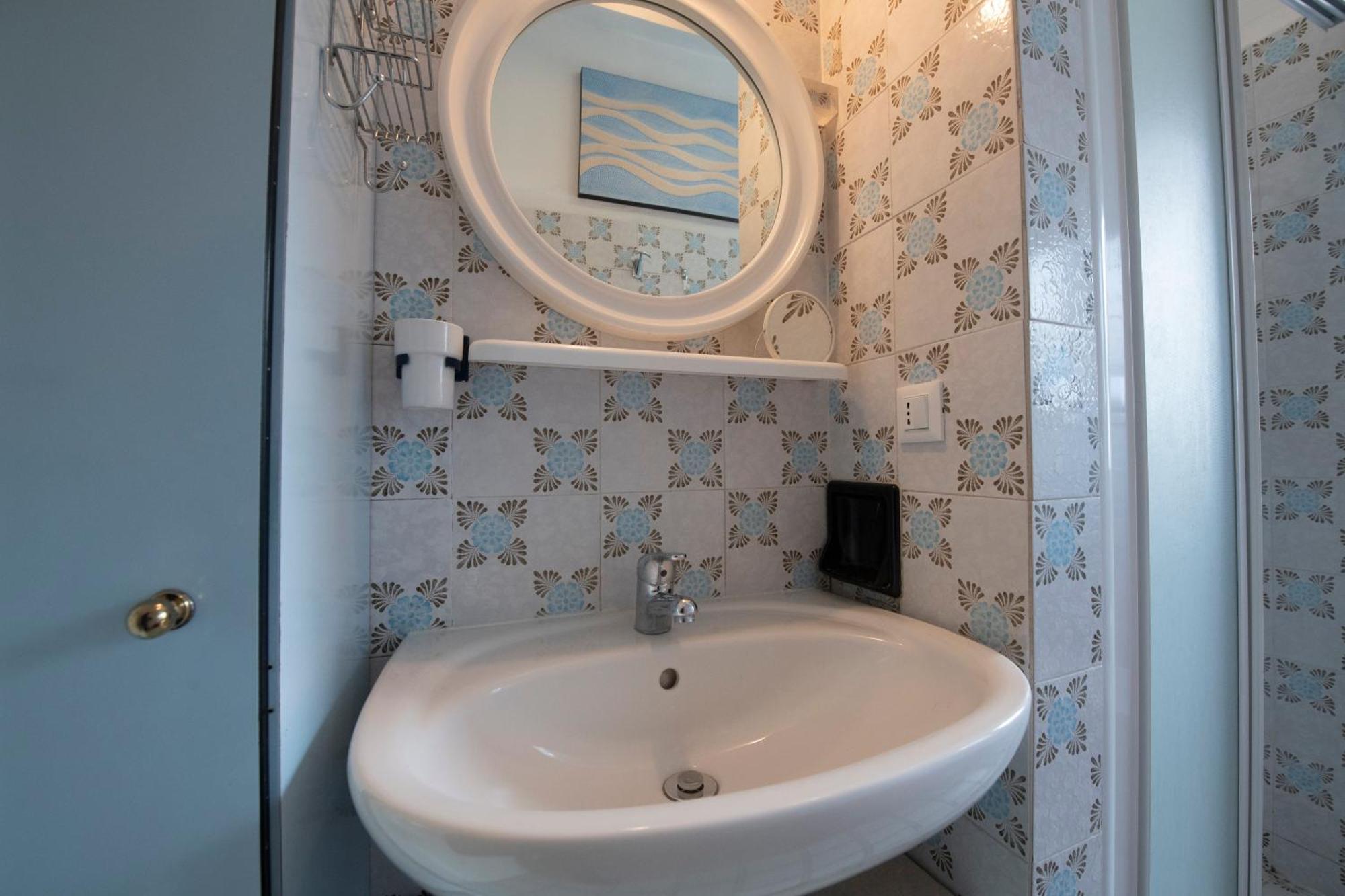 239 - Casa Del Sole Vista Mare Moneglia - 5Minuti A Piedi Dal Mare - Parcheggio Privato 아파트 외부 사진